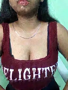 Snapshot of Ishaani_0 chatting on September 11, 7:31 am Ishaani 0 online show from September 11, 7:31 am