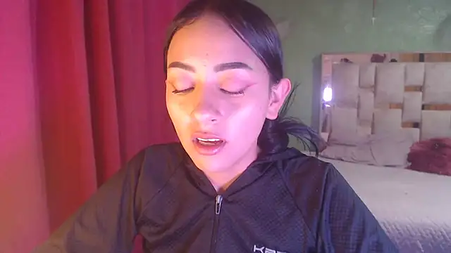 Little aphrodite online show from December 4, 12:46 am