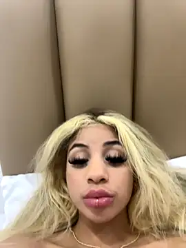 Susandolls online show from October 24, 8:54 am