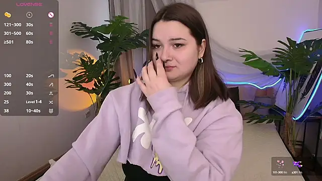 Alice Walters online show from October 16, 2:30 pm