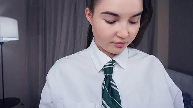 CathrynDail online show from October 6, 6:19 am