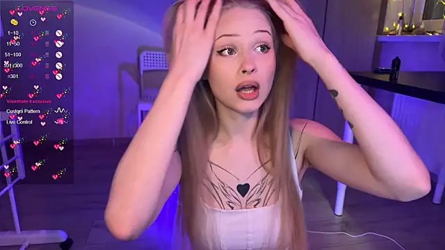 lisa barbie online show from February 10, 7:06 pm