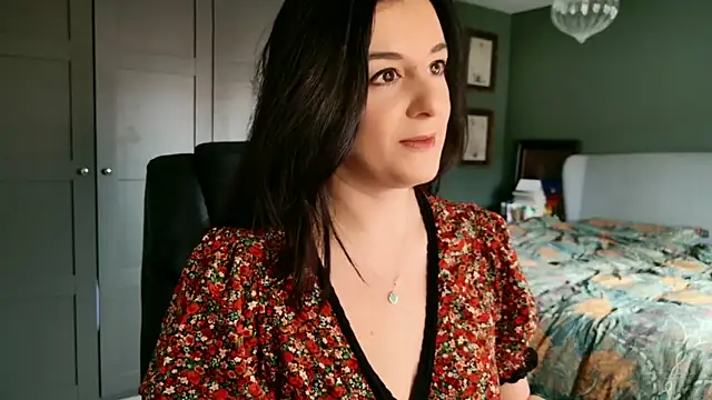 yourcassiexo online show from February 24, 10:03 am