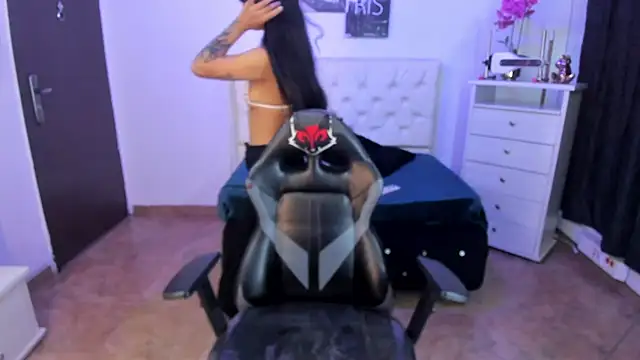 Amy Kiitty  online show from October 10, 12:54 pm