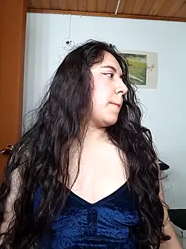 Emi chik online show from December 17, 9:46 am