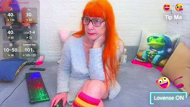 RedHousewife online show from January 18, 12:56 pm