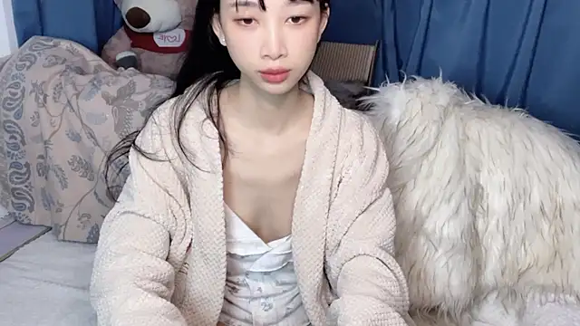 Lili-2 online show from November 7, 3:50 pm