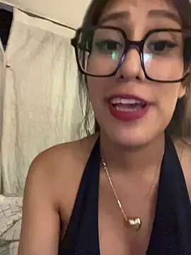 AleFantasy0001 online show from February 17, 4:12 am