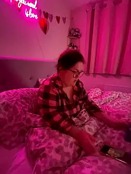 SassyTallulahMae online show from September 21, 8:18 pm