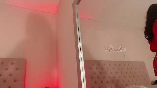 alice sofia online show from October 29, 1:04 pm