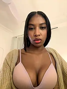 IamCrystal2 online show from December 3, 12:13 am