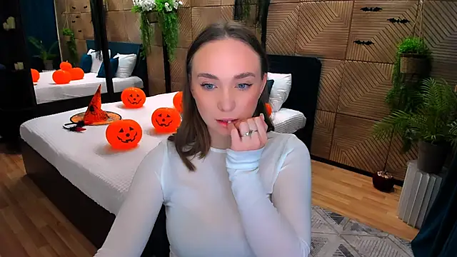 TrueReincarnation online show from November 2, 10:18 am