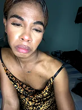 Snapshot of alejandrasxx chatting on October 20, 4:26 am alejandrasxx online show from October 20, 4:26 am