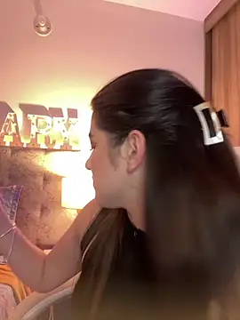 ARITOO  online show from February 8, 4:27 am