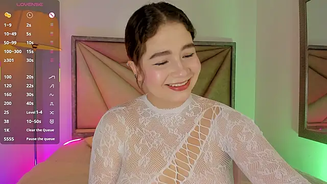 KarenPautt online show from October 15, 5:10 am