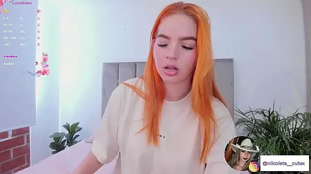 Snapshot of Niicoleta chatting on October 22, 7:08 pm Niicoleta online show from October 22, 7:08 pm