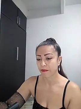 Venus-Wood online show from February 3, 3:28 pm