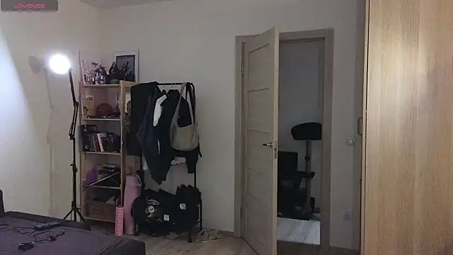 Space X Roxy  online show from September 25, 6:06 pm