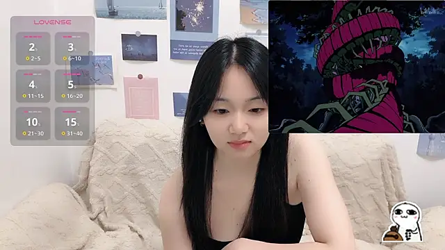 Snapshot of LiLiYbaby chatting on October 5, 7:46 am LiLiYbaby online show from October 5, 7:46 am