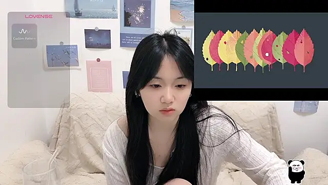 Snapshot of LiLiYbaby chatting on October 16, 7:44 am LiLiYbaby online show from October 16, 7:44 am