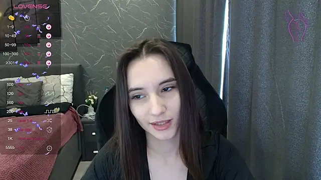 Alice Weiss online show from February 18, 10:25 am