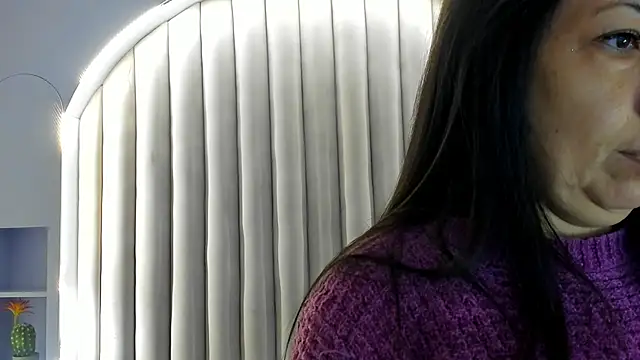 JaylaScott   online show from October 9, 11:36 am