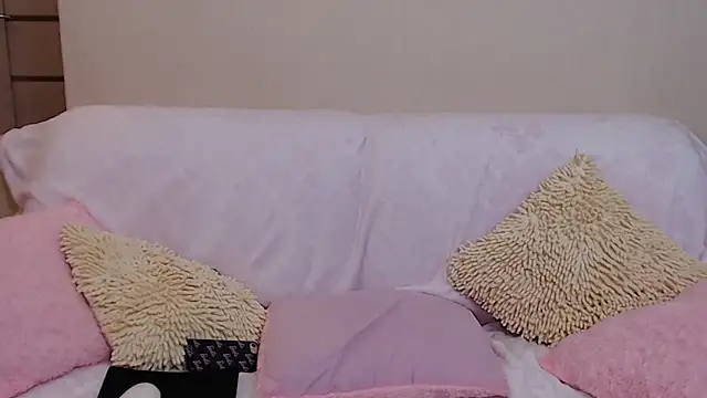 evelonel online show from February 7, 9:40 pm