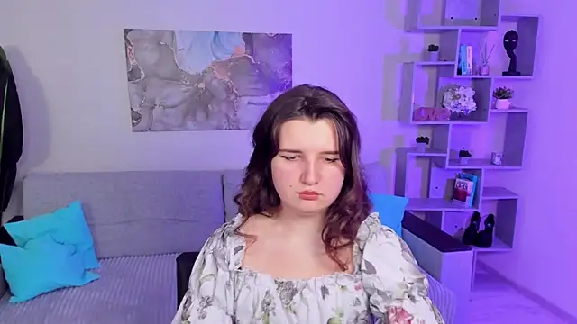 BonneyLove online show from February 12, 6:53 pm