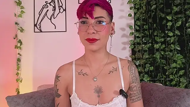 MiaMorgan  online show from January 15, 2:34 pm