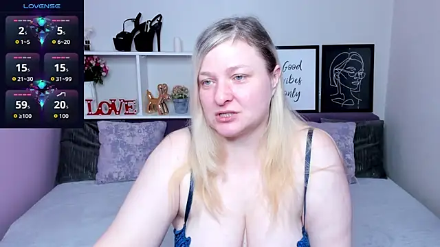 AnnaXCherri online show from October 11, 3:22 am