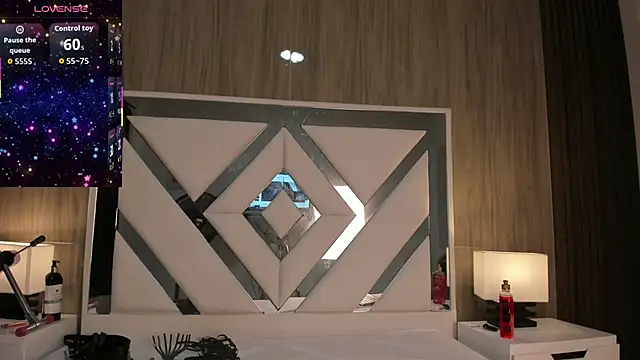 ValentinaThomas online show from September 12, 8:16 pm