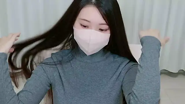 yuki room online show from December 1, 1:03 pm