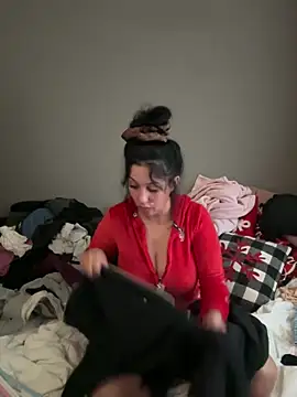 lonelylexxxie online show from November 17, 3:46 pm