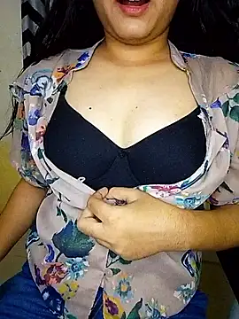 Snapshot of Hynahhh4u chatting on September 10, 7:52 am Hynahhh4u online show from September 10, 7:52 am