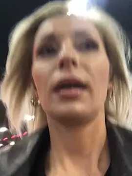 Diamond Bunny  online show from October 22, 2:55 pm