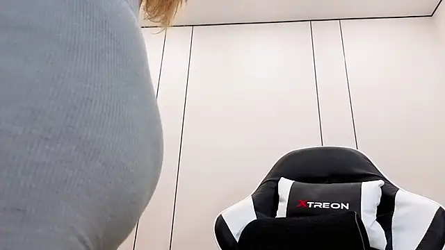 Jennatyan online show from December 16, 2:12 pm