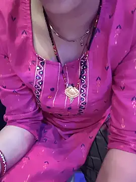 kaveerpooja947 online show from February 17, 5:51 am