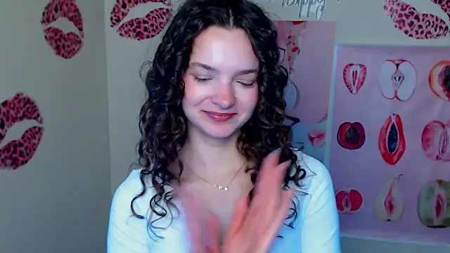  SusieSu  online show from February 11, 1:23 pm