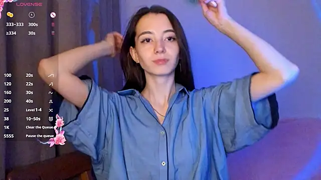 EvaBradley online show from November 5, 6:57 pm