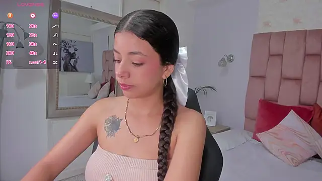 coraltaylor online show from October 13, 1:03 pm