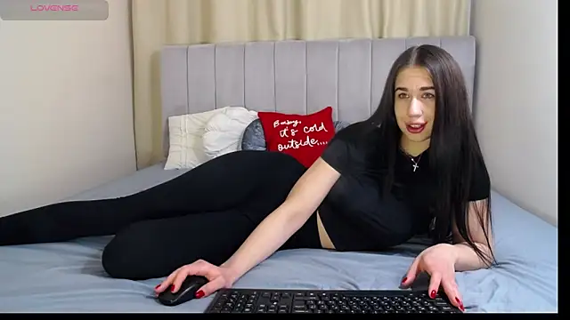 Erikka   online show from February 1, 1:43 pm