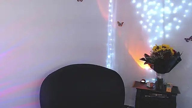 iam emy online show from September 25, 6:34 am