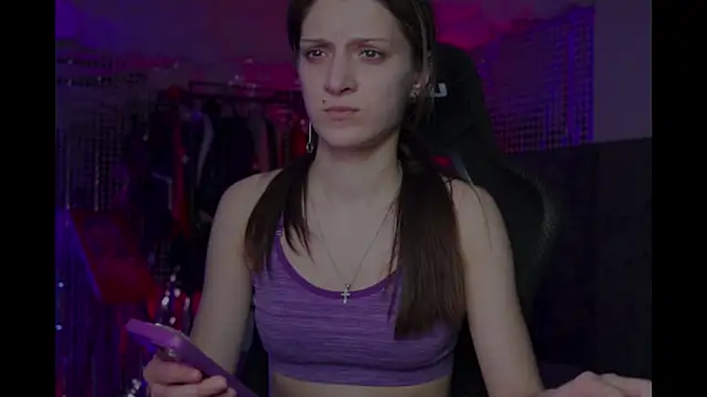 Snapshot of Kathleen_Meow chatting on October 18, 6:42 pm Kathleen Meow online show from October 18, 6:42 pm