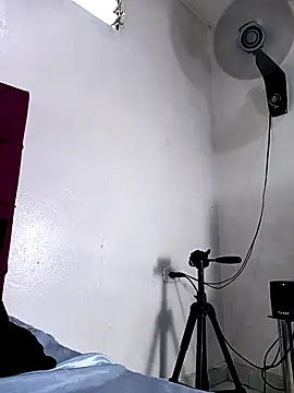 Tifanny Love33 online show from October 23, 9:32 pm