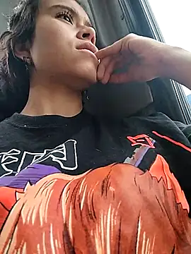 Alexandra 65 online show from November 29, 3:49 pm