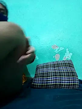 hotty manisha online show from October 10, 1:05 pm