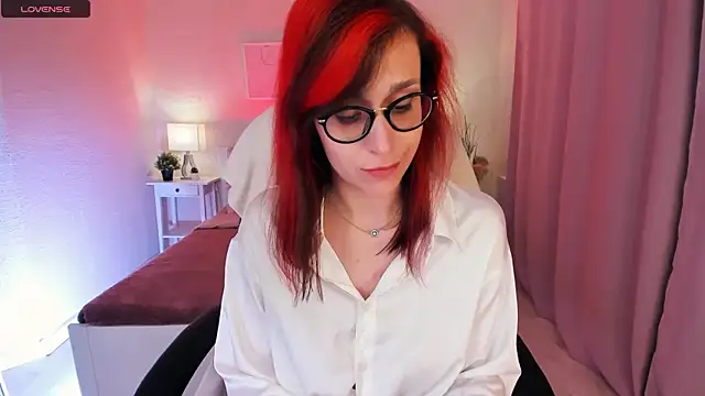 Dora Marcelli online show from September 19, 7:07 am