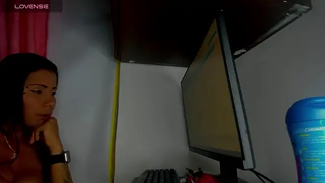 Nenita Hot  online show from January 13, 12:49 am