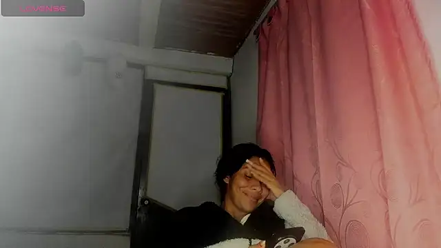 Snapshot of Nenita_Hot_ chatting on October 9, 7:45 am Nenita Hot  online show from October 9, 7:45 am