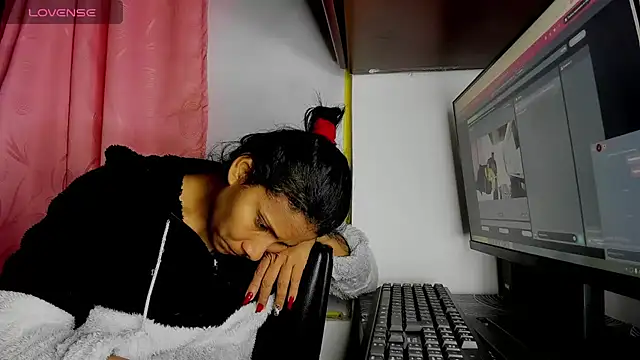 Snapshot of Nenita_Hot_ chatting on September 8, 8:52 pm Nenita Hot  online show from September 8, 8:52 pm